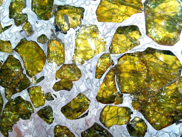   지구에 떨어진 운석 푸캉 팰러사이트 Fukang Pallasite Meteorite